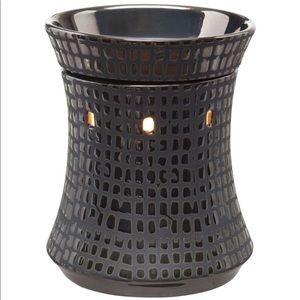Turret Scentsy Warmer NIB